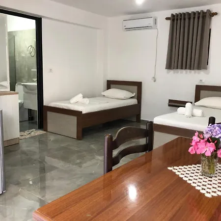 Vila Laura Pasha Villa *