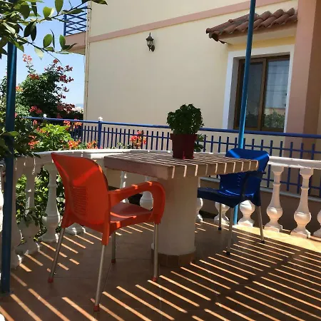 Vila Laura Pasha * Ksamil