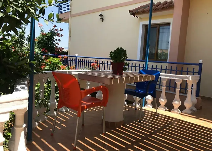 Vila Laura Pasha * Ksamil